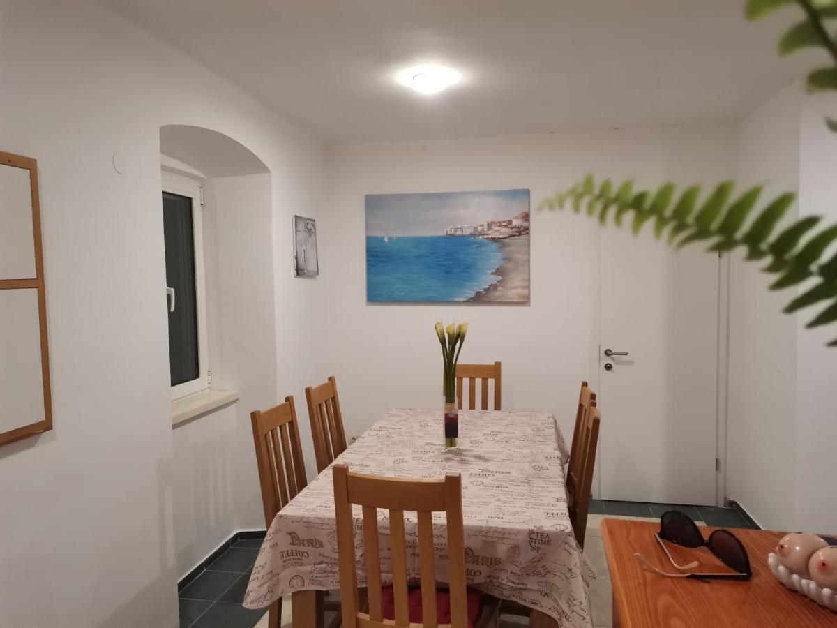 Diana Rooms And Apartment Split Eksteriør billede